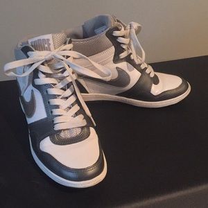 Air Force One white silver and grey